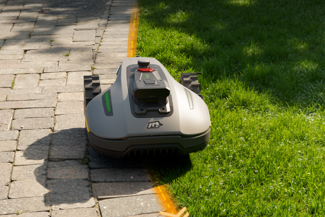 Auto Ride-On-Edge